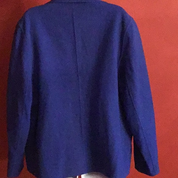 Jacket - Picture 2 of 4